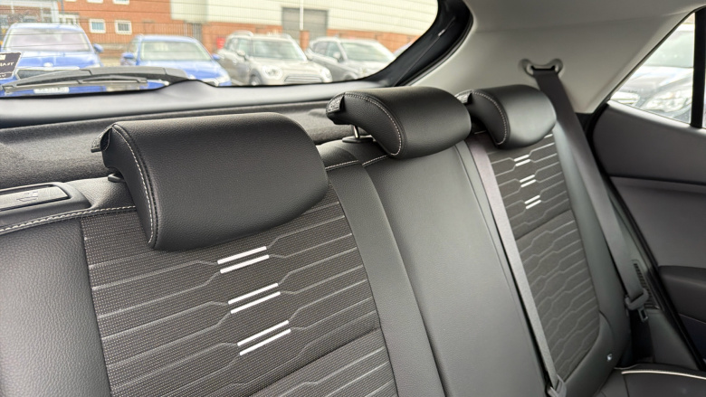 Kia Stonic 1.0T GDi 48V GT-Line S 5dr DCT Petrol Estate